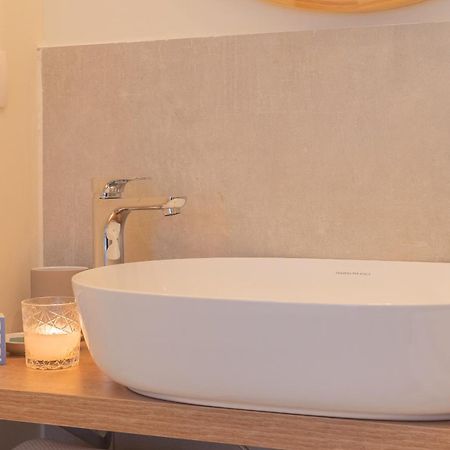 Enchanted Como Lake - City Apartment 2 By Rent All 코모 외부 사진