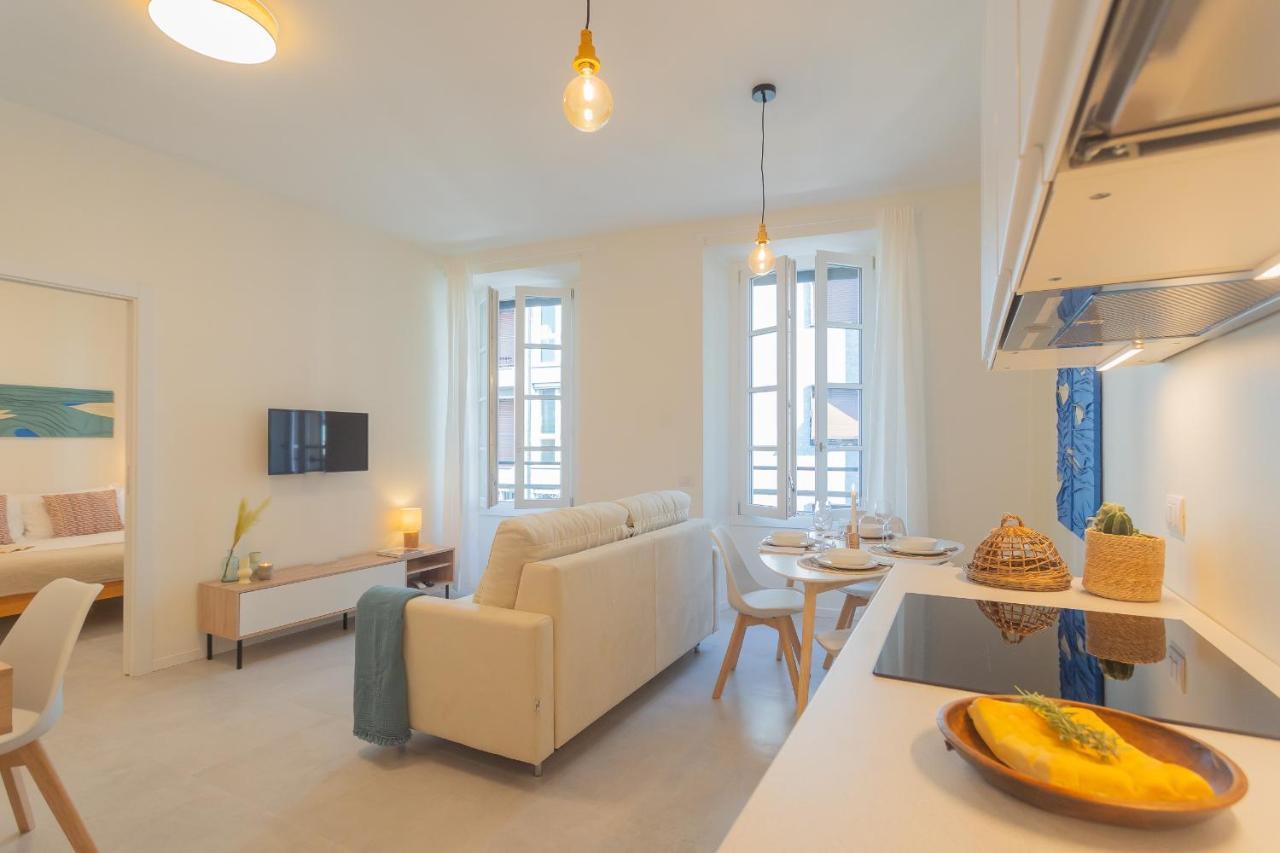Enchanted Como Lake - City Apartment 2 By Rent All 코모 외부 사진