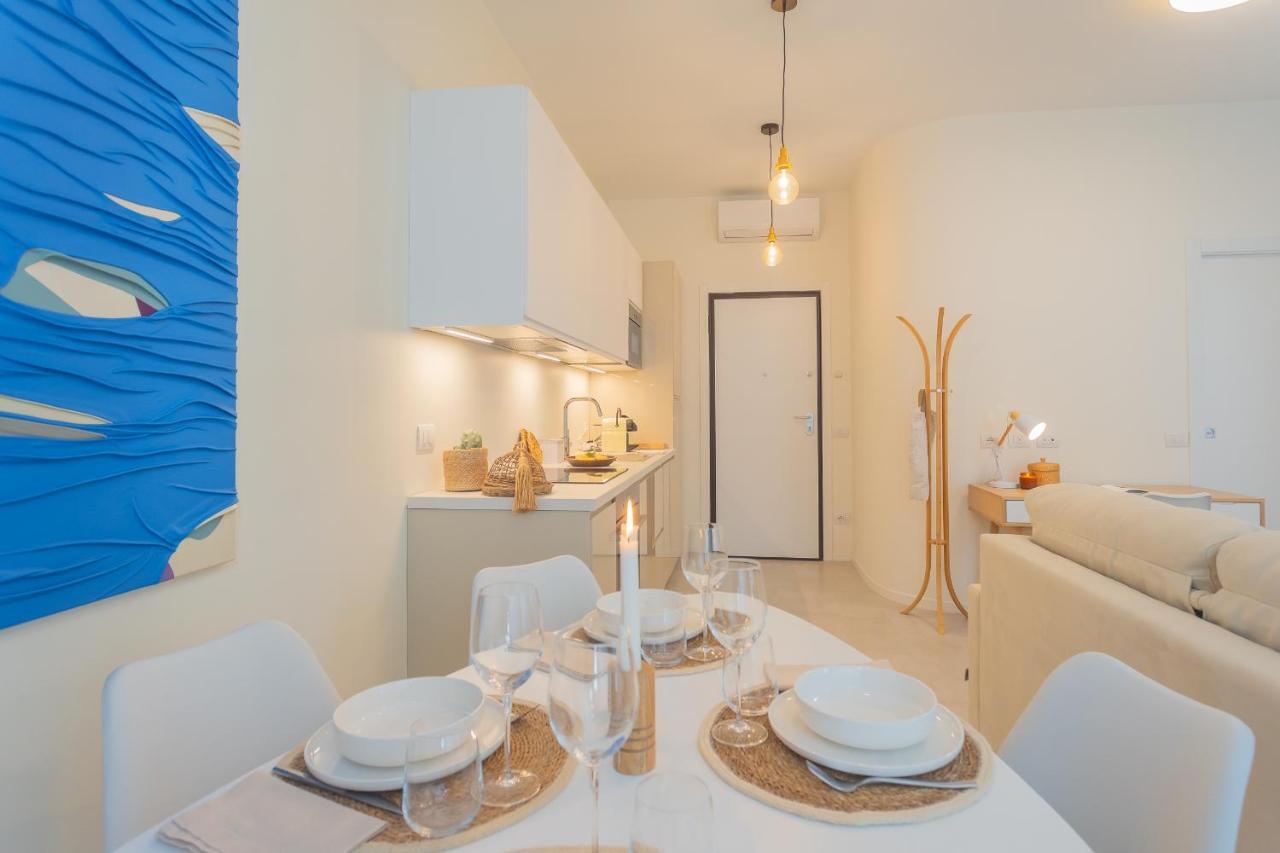 Enchanted Como Lake - City Apartment 2 By Rent All 코모 외부 사진