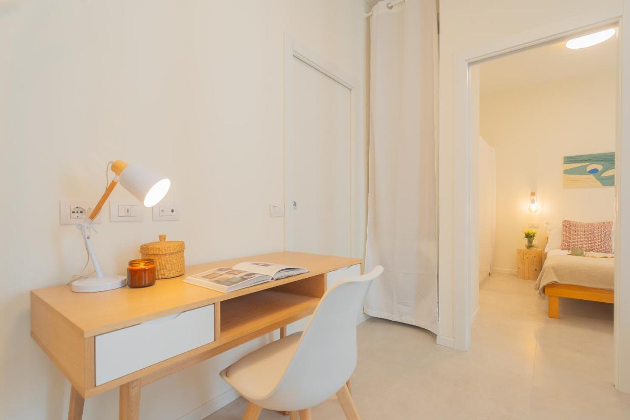Enchanted Como Lake - City Apartment 2 By Rent All 코모 외부 사진