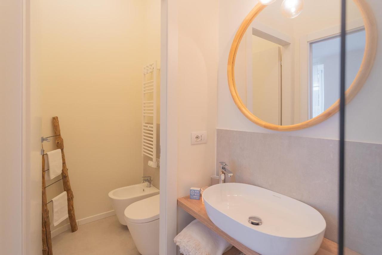 Enchanted Como Lake - City Apartment 2 By Rent All 코모 외부 사진