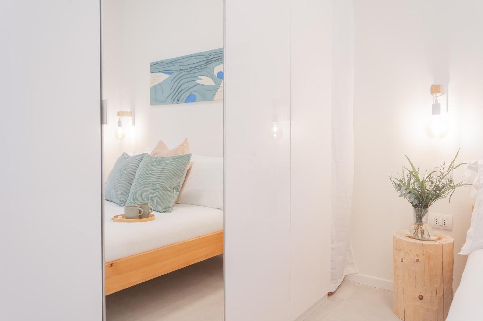 Enchanted Como Lake - City Apartment 2 By Rent All 코모 외부 사진